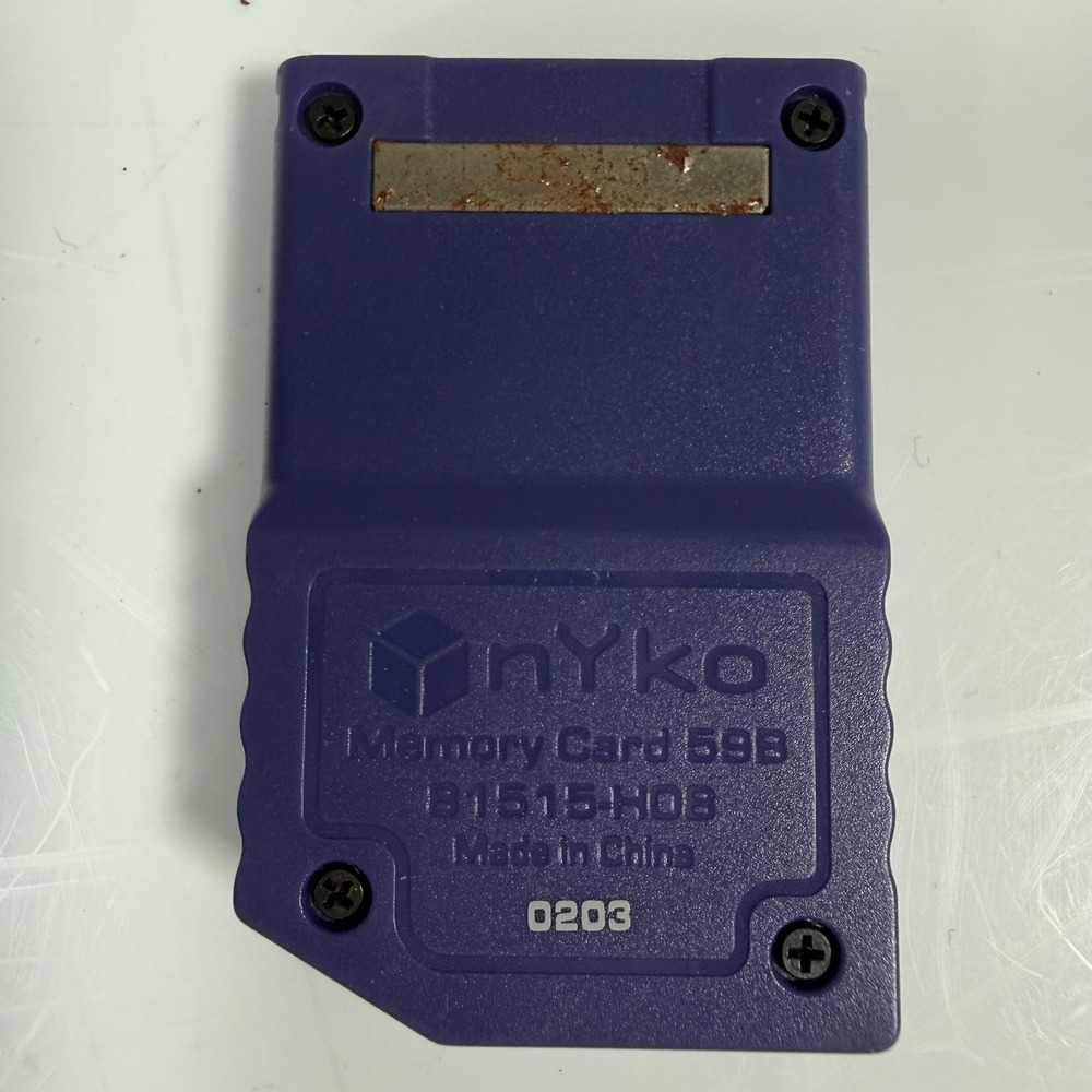 Nyko 59B Memory Card Purple GameCube Storage Accessory Save Data Untested - Picture 2 of 5